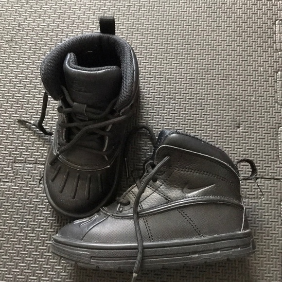 Nike Other - Nike boots